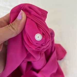 Lululemon high rise align 6” short in sonic pink